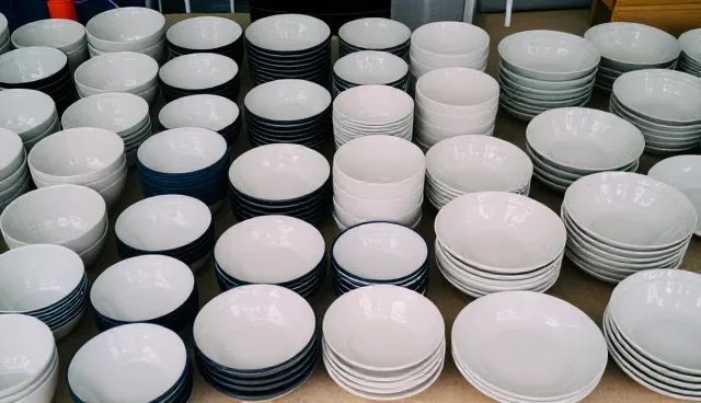 陶瓷餐具来料加工的质量检验要点与使用建议